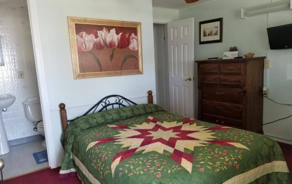 Motel Suite